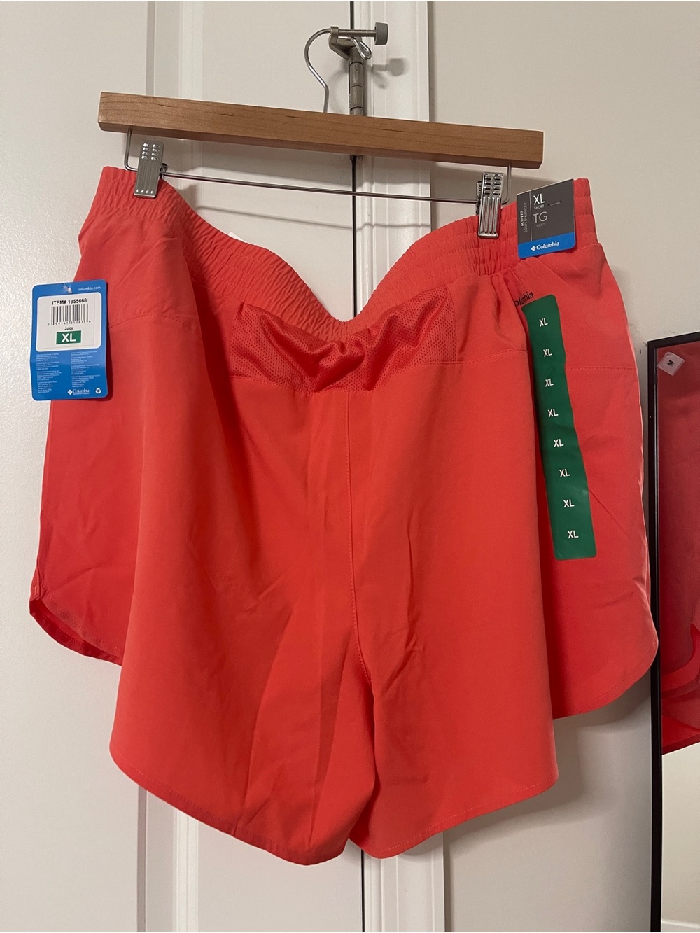XL Coral Active Shorts with Built-In Liner